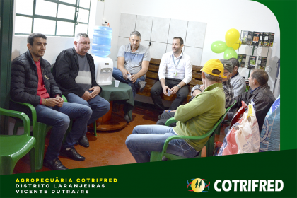 Cotrifred inaugura agropecuária