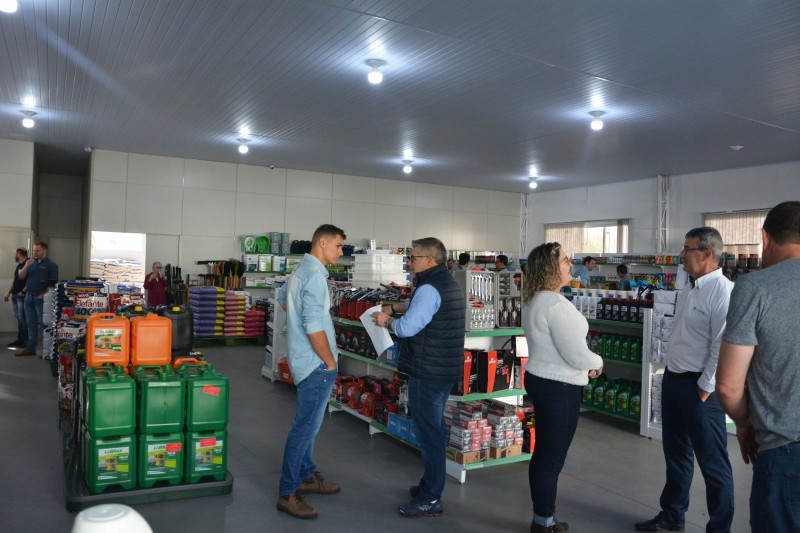 Cotrifred inaugura nova Unidade Agropecuária em Iraí