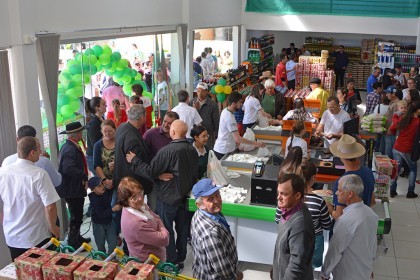 COTRIFRED inaugura supermercado e reinaugura agropecuária na filial de Caiçara