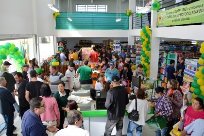 COTRIFRED inaugura supermercado e reinaugura agropecuária na filial de Caiçara