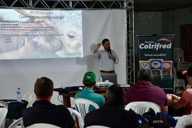 Cotrifred inicia ciclo de palestras sobre bovinos