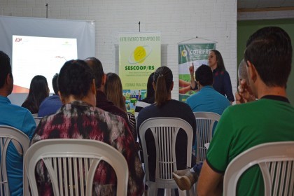 COTRIFRED investe em treinamento sobre excelência no atendimento