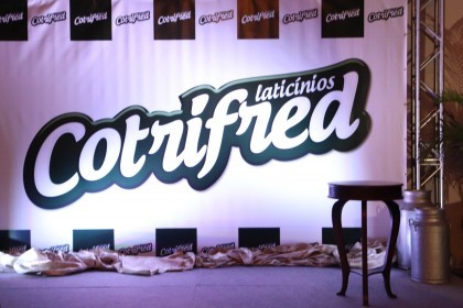 Cotrifred lança marca e portfólio de produtos lácteos
