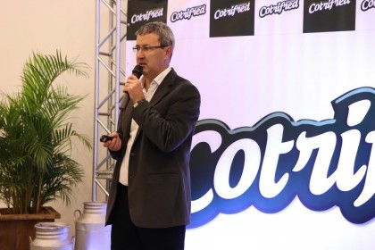 Cotrifred lança marca e portfólio de produtos lácteos