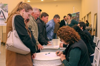 Cotrifred lança marca e portfólio de produtos lácteos