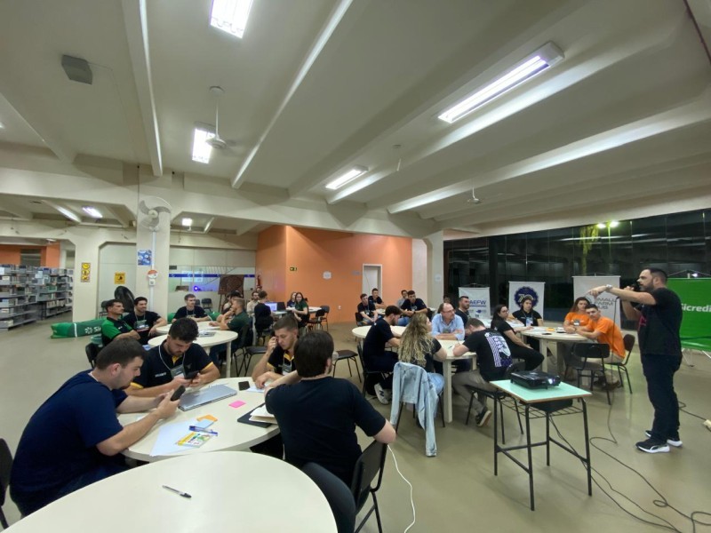 Cotrifred marca presença na 3ª edição do Hackathon