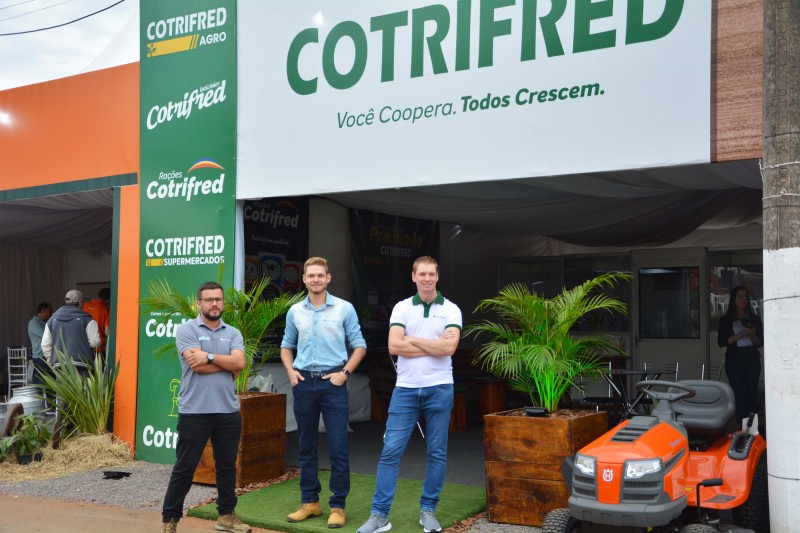 Cotrifred marca presença na Expofred 2022