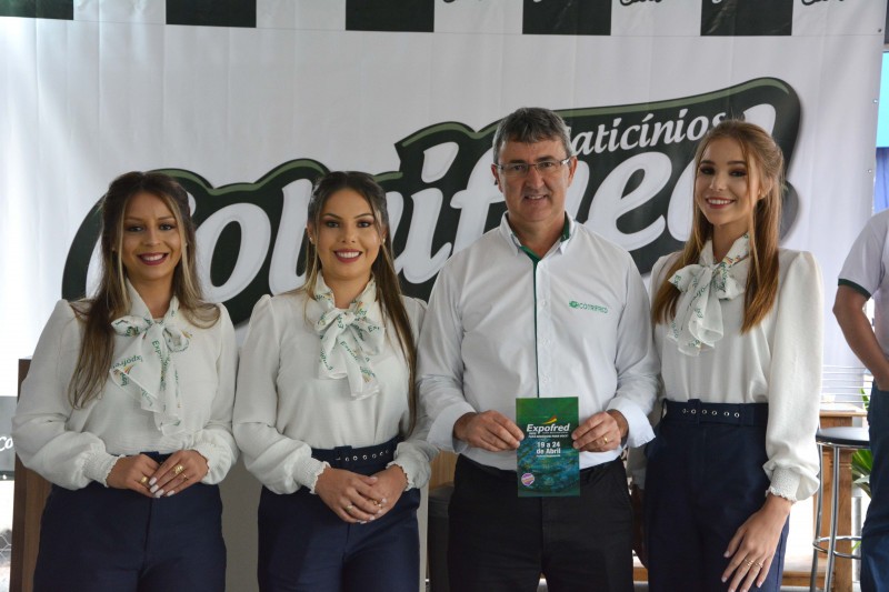 Cotrifred marca presença na Expofred 2022
