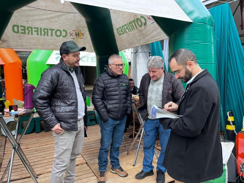 Cotrifred marca presença na FACIPAL 2026 em Palmitinho