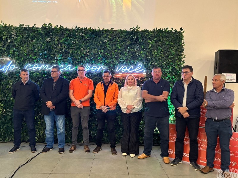 Cotrifred marca presença no lançamento do Plano Safra 2025 da Cresol Raiz