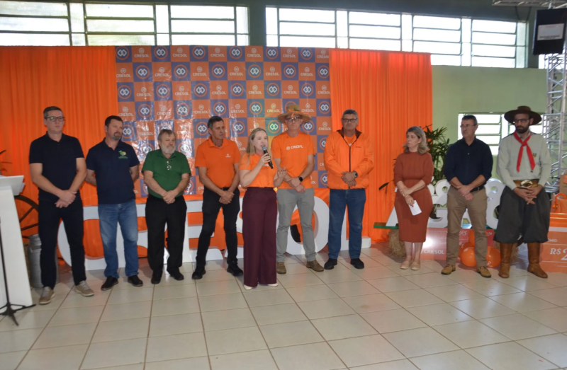 Cotrifred participa da Festa do Colono e Motorista com caminhões da frota