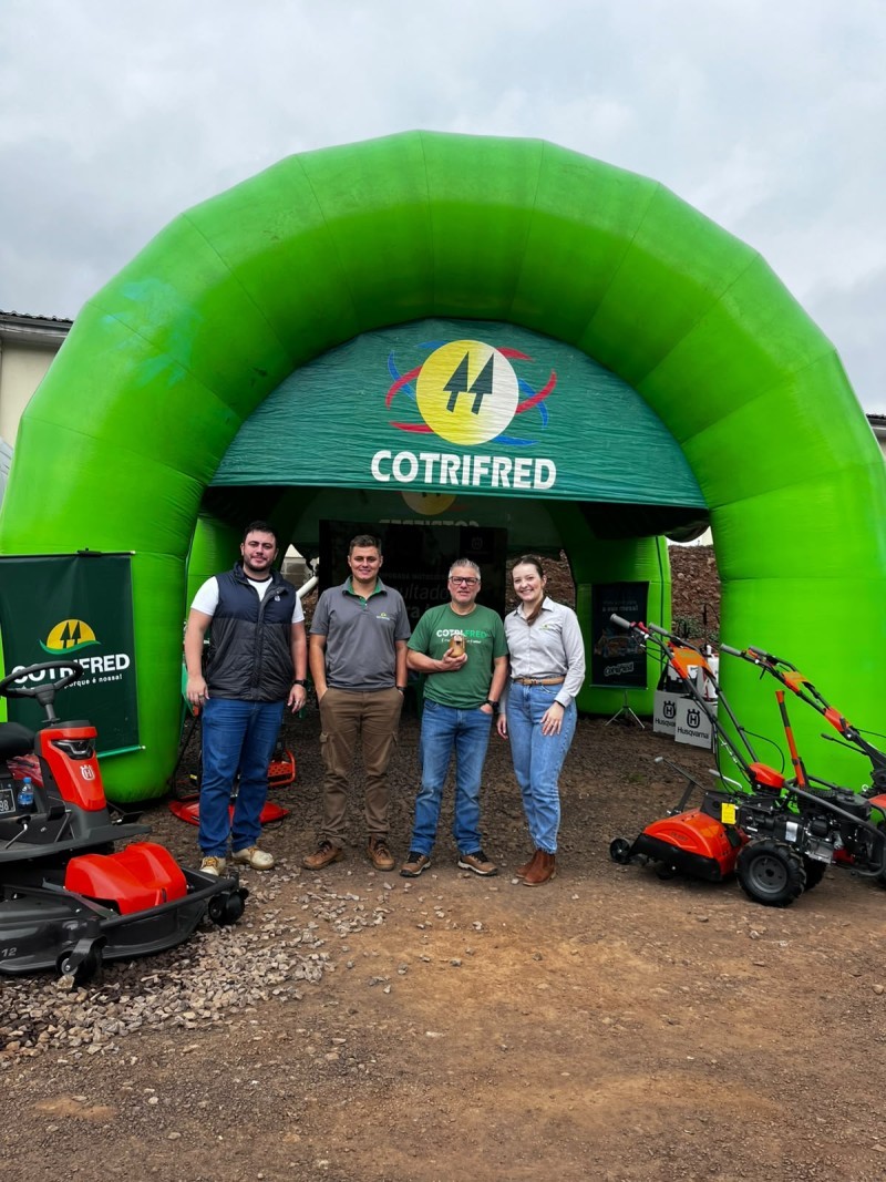 Cotrifred participa da IV ExpoCFR da Casa Familiar Rural de Alpestre