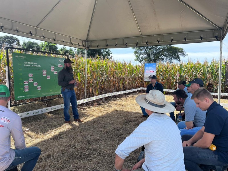 Cotrifred participa de encontro técnico promovido por parceiras comerciais