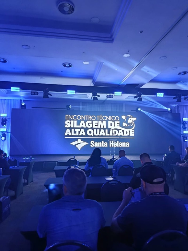 Cotrifred participa de Encontro Técnico sobre Silagem de Alta Qualidade promovido pela Santa Helena Sementes