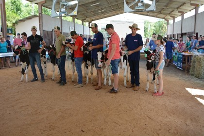 Cotrifred participa de IV Feira da Terneira e V Mostra da Agricultura Familiar em Iraí