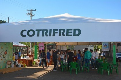 Cotrifred participa de IV Feira da Terneira e V Mostra da Agricultura Familiar em Iraí