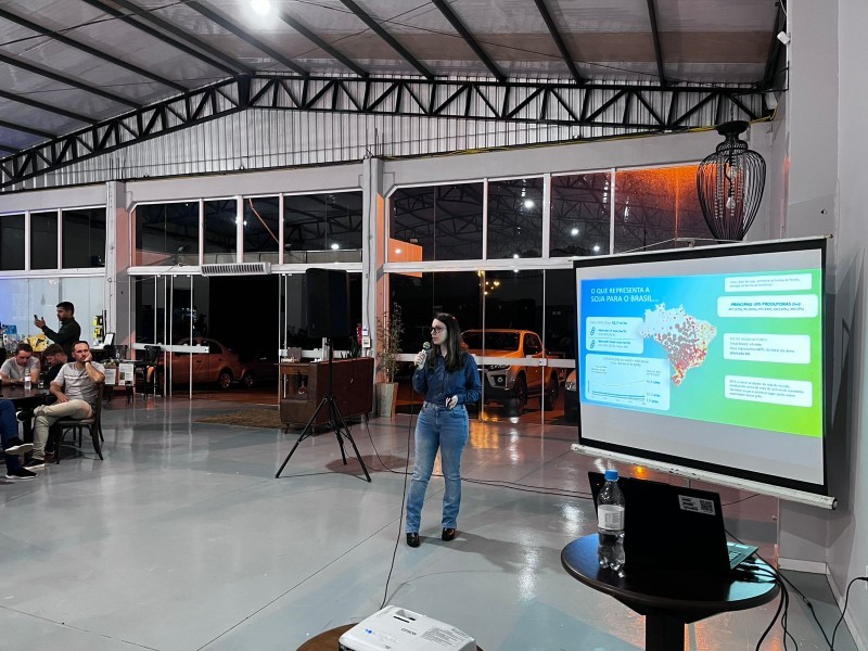 Cotrifred participa de Jantar Palestra sobre a Produtividade e as Biotecnologias da Soja