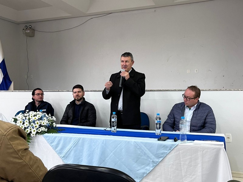 Cotrifred participa de palestra e roda de conversa sobre a pecuária leiteira na FACIPAL 2026