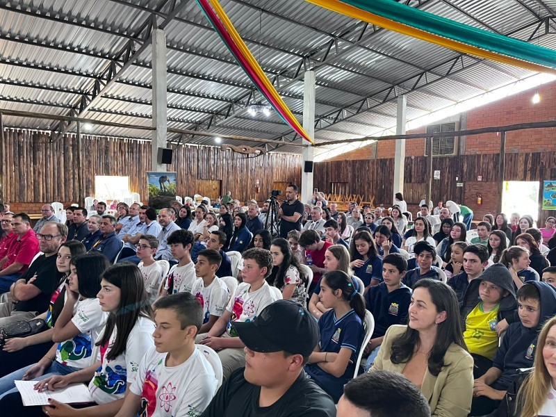 Cotrifred participa de Seminário Regional do Cooperativismo