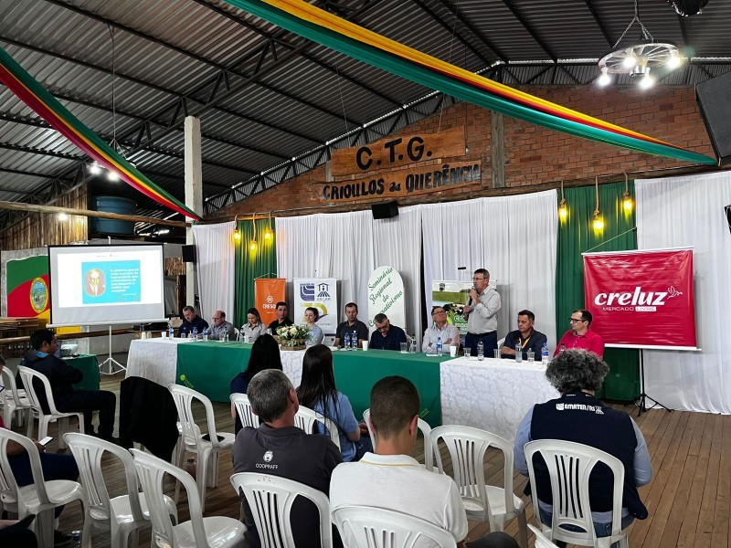Cotrifred participa de Seminário Regional do Cooperativismo