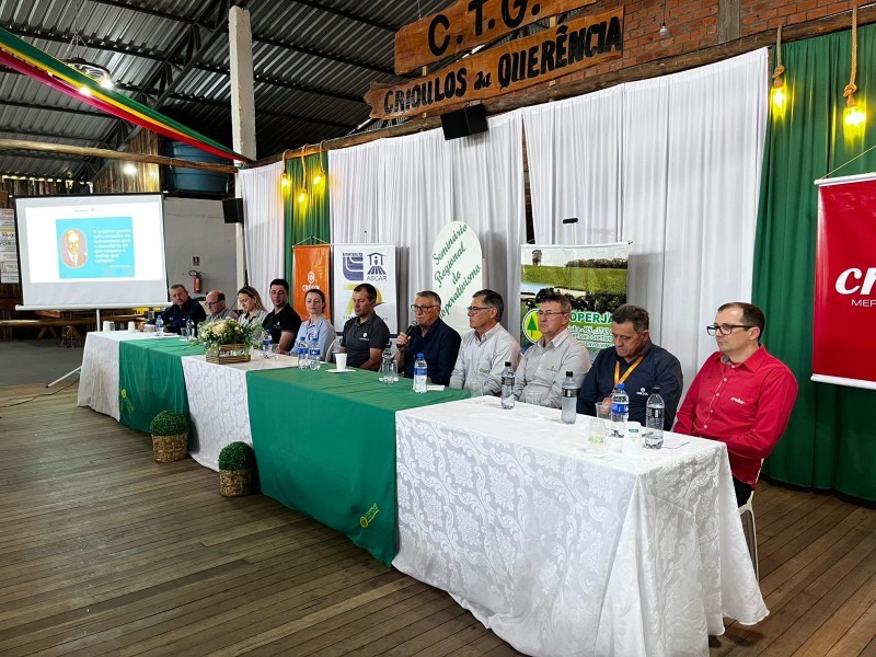 Cotrifred participa de Seminário Regional do Cooperativismo