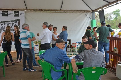 Cotrifred participa de V Feira da Terneira e VI Mostra da Agricultura Familiar em Iraí
