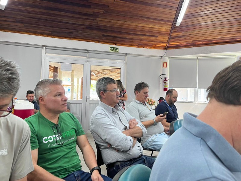 Cotrifred participa do 1º Encontro Café com Extensão em Foco