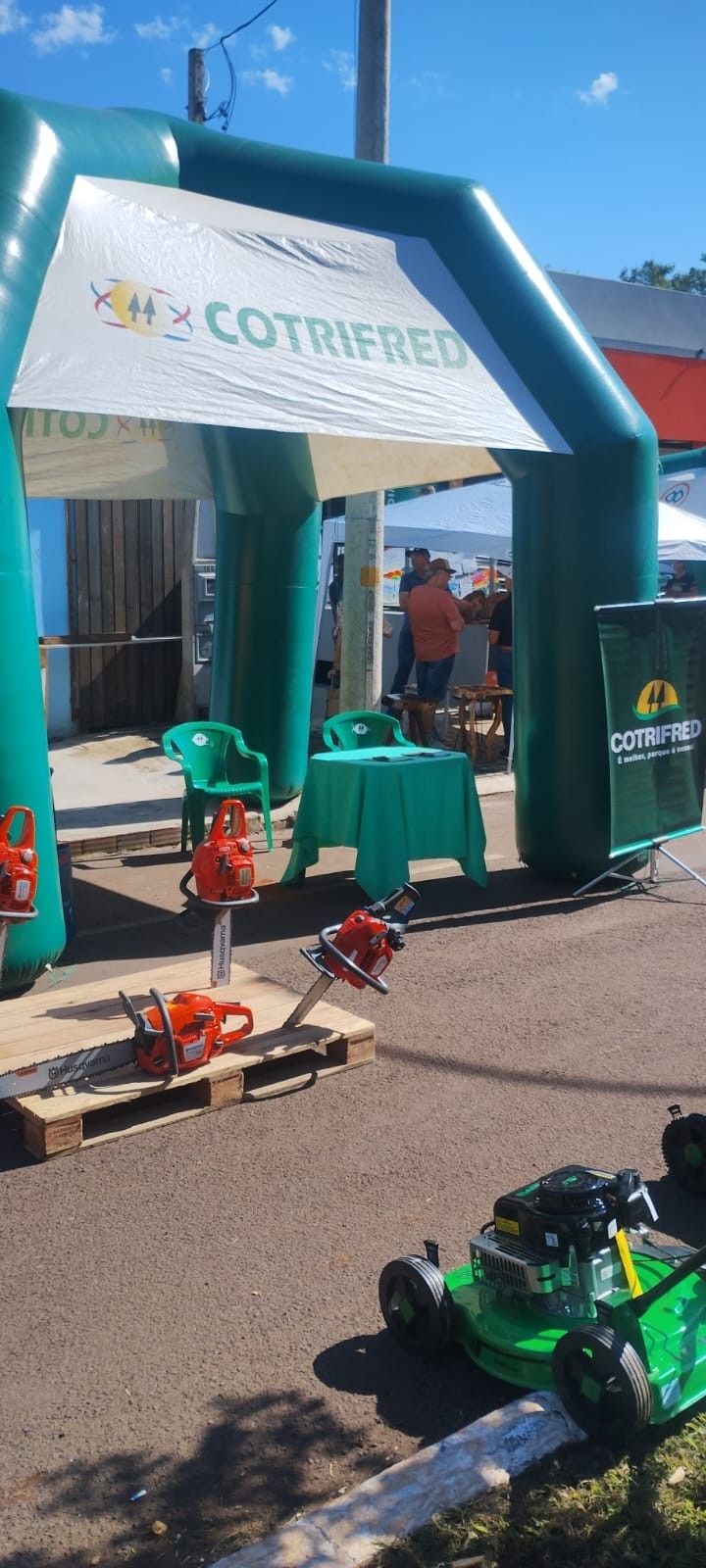 Cotrifred participa do Dia de Negócios da Cresol Raiz em Iraí