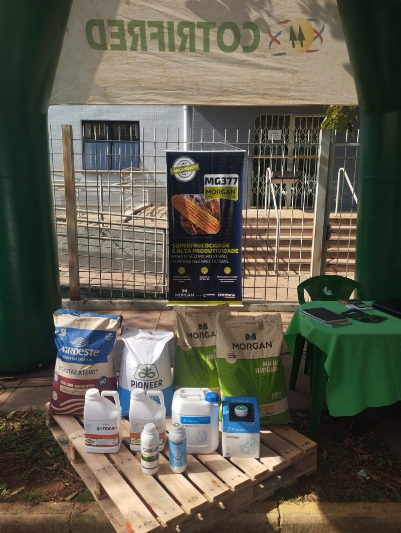 Cotrifred participa do Dia de Negócios da Sicredi em Iraí