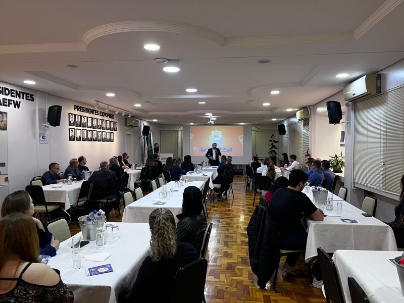 Cotrifred participa do jantar de pré-lançamento da campanha Show de Prêmios