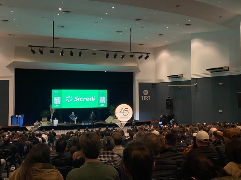 Cotrifred participa do lançamento do Plano Safra da Sicredi Conexão e promove reflexão sobre desafios e oportunidades do agronegócio
