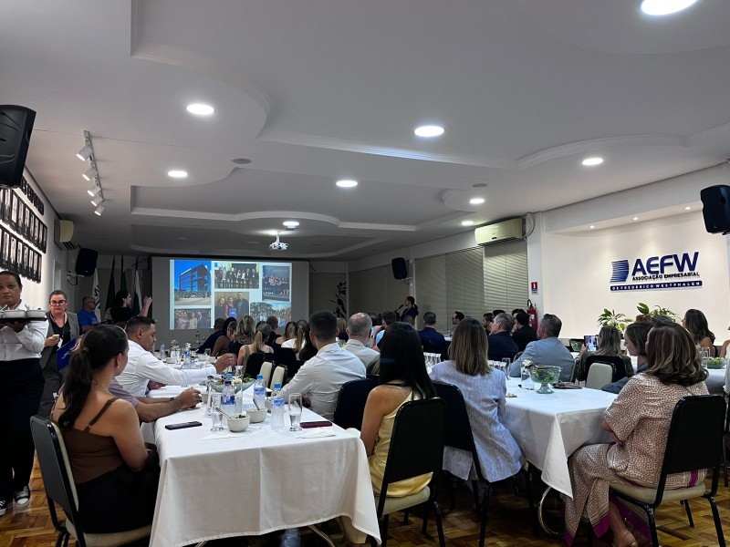 Cotrifred participa do No Tom da Conversa – Jantar Palestra: Trajetórias que Inspiram o Empreender