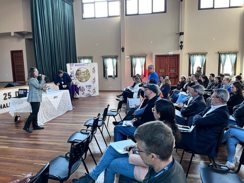 Cotrifred participa do Seminário Municipal de Turismo Rural em Frederico Westphalen