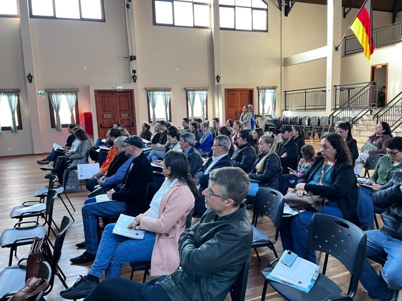 Cotrifred participa do Seminário Municipal de Turismo Rural em Frederico Westphalen