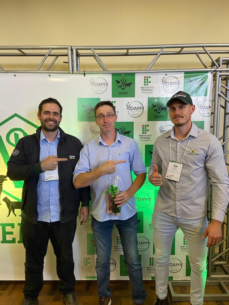 Cotrifred participa e apoia a 5ª Semana de Especialidades em Medicina Veterinária