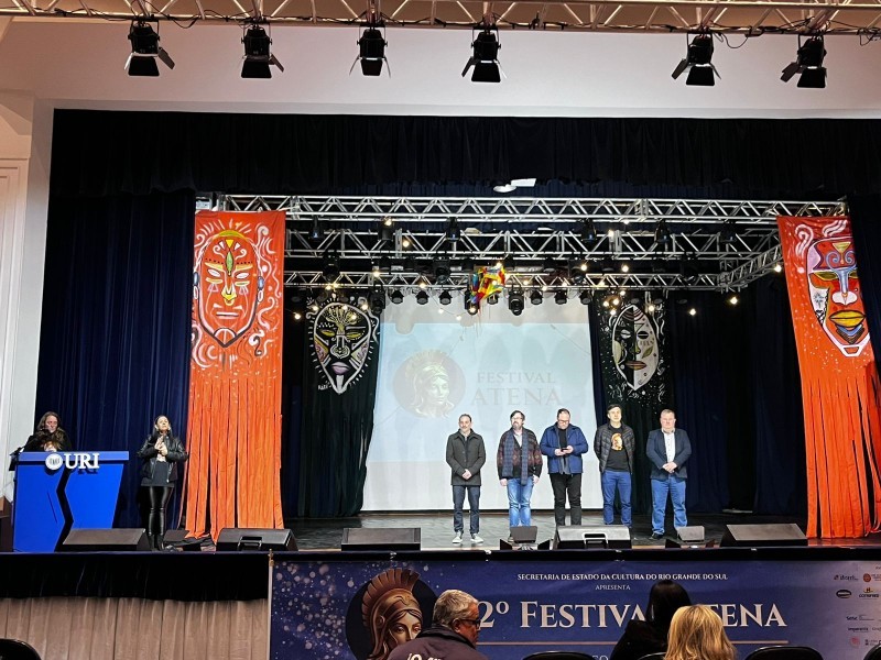 Cotrifred prestigia abertura do 12º Festival Atena e reforça apoio à cultura regional