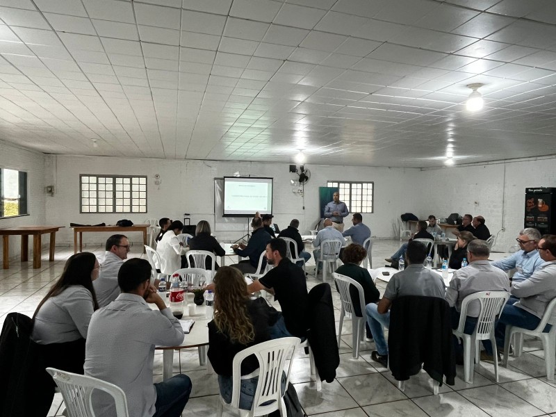 Cotrifred promove 2º encontro do projeto Lidera Cotri para fortalecer a cultura de liderança na cooperativa