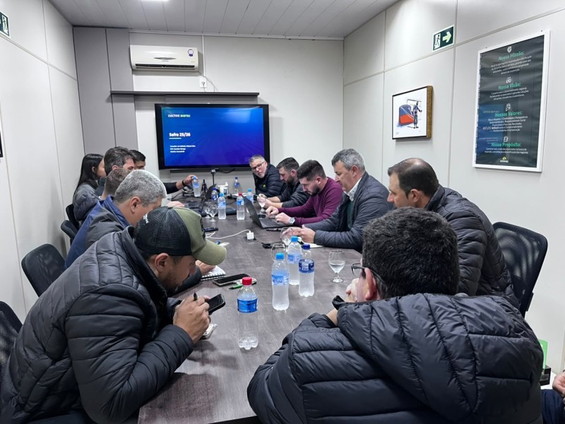 Cotrifred promove campanha de incentivo ao uso de sementes certificadas junto a empresas parceiras