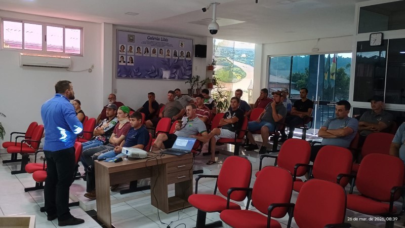 Cotrifred promove curso sobre herbicidas hormonais em parceria com entidades locais