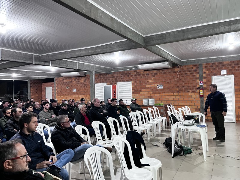 Cotrifred promove encontros sobre inovação e tecnologia para altos rendimentos nas culturas de grãos