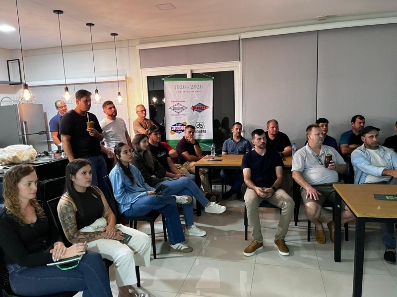 Cotrifred promove reunião técnica com a Pioneer Sementes e reforça planejamento para a safra 2026