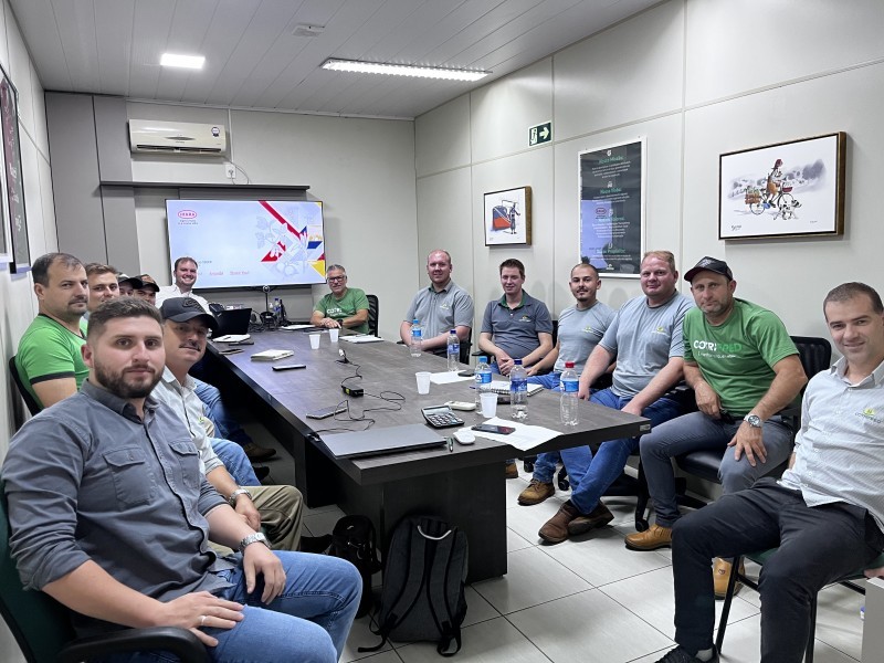 Cotrifred promove treinamento técnico com foco no portfólio da Ihara