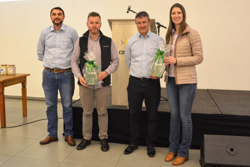 Cotrifred realiza 1ª Conexão Agro 2022/2023