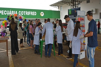 Cotrifred realiza 2º Sábado Pet