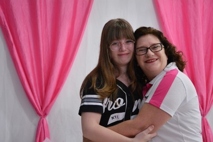 Cotrifred realiza ação de Combate e Prevenção ao Câncer de Mama para Colaboradoras