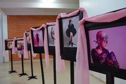 Cotrifred realiza ação de Combate e Prevenção ao Câncer de Mama para Colaboradoras