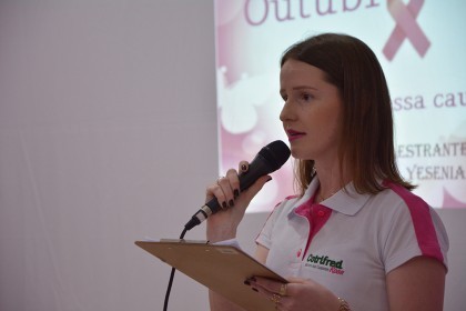 Cotrifred realiza ação de Combate e Prevenção ao Câncer de Mama para Colaboradoras