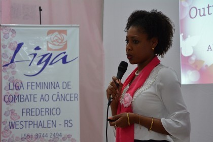 Cotrifred realiza ação de Combate e Prevenção ao Câncer de Mama para Colaboradoras