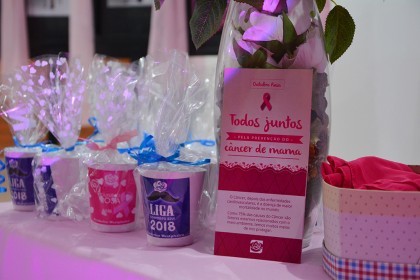 Cotrifred realiza ação de Combate e Prevenção ao Câncer de Mama para Colaboradoras