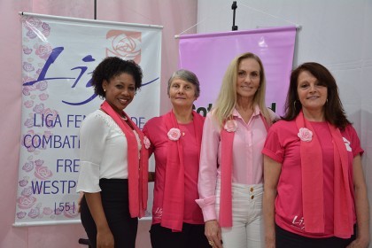 Cotrifred realiza ação de Combate e Prevenção ao Câncer de Mama para Colaboradoras